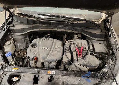 2015 Hyundai Santa Fe Sport z USA, uszkodzony, nr VIN 5XYZT3LB7FG252876